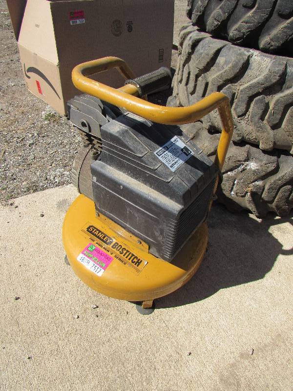 lot 7517 image: Stanley Bostitch Air Compressor - Model CWC100