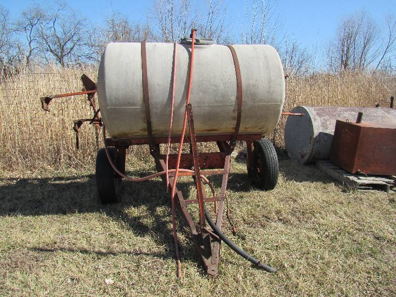 lot 7547 image: Pull Behind Sprayer