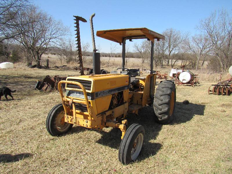 lot 7505 image: Case IH 485 Diesel Tractor