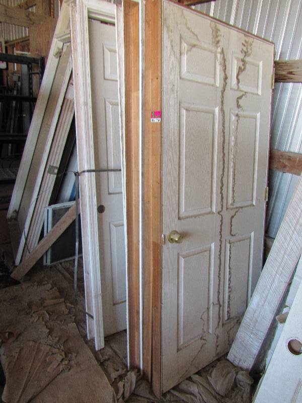 lot 7550 image: Lot of Interior Doors