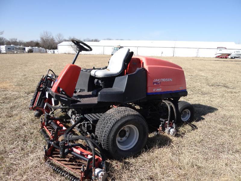 lot 3091 image: Jacobsen Textron LF3800 4WD Reel Mower