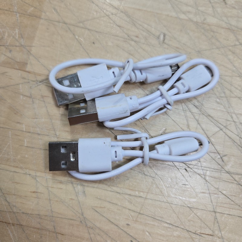 lot 6555282 image: Three Pack USB to Micro-USB Charging Cables