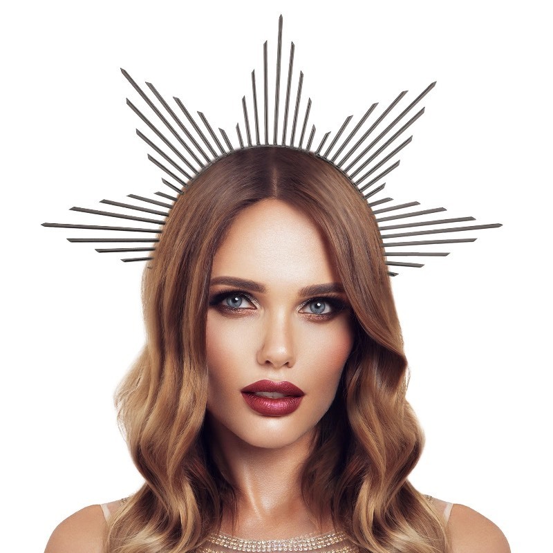 lot 6562306 image: COSUCOS Black Spiked Halo Crown - Medieval Dark Gothic Goddess Crown Queen Cosplay Costume Hair Accessories Retro Renaissance Sunburst Halo Headpiece for Festival Party Prom Photo Props