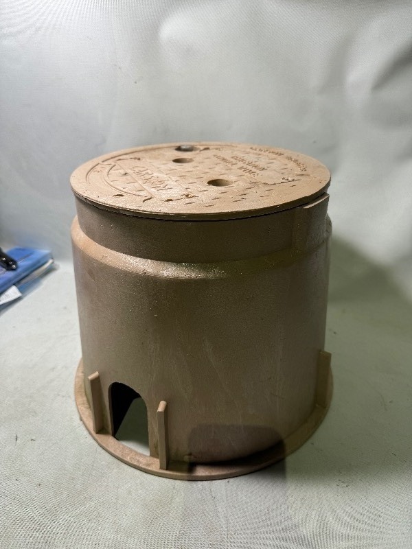 lot 319 image: Never Been Used Carson Irrigations 13 Wide Based Control Valve Cover