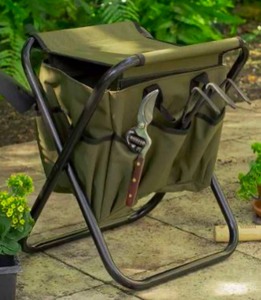lot 32 image: New Earthly Way Outdoor Compact Garden Tool Seat 15.5x11x13, Green