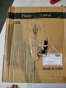 lot 18284 image: floor lamp