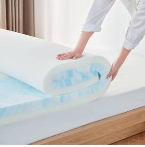 lot 18286 image: LINSY LIVING 4 Inch King Mattress Topper, Gel Infused Swirl Memory Foam, Bed Topper King Size, Cooling Mattress Pad, CertiPUR-US Certified, King Size