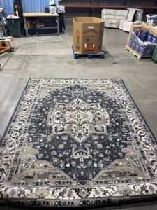 lot 2209 image: 7ft 10in x 10ft Tuscany Area Rug