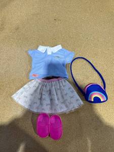 lot 2211 image: Our Generation School Uniform Outfit for 18in Dolls - Rainbow Academy