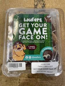lot 3204 image: Wufers Gourmet Dog Treats 12pk
