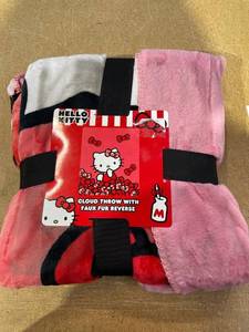 lot 3208 image: Hello Kitty Cloud Throw with Faux Fur Reverse