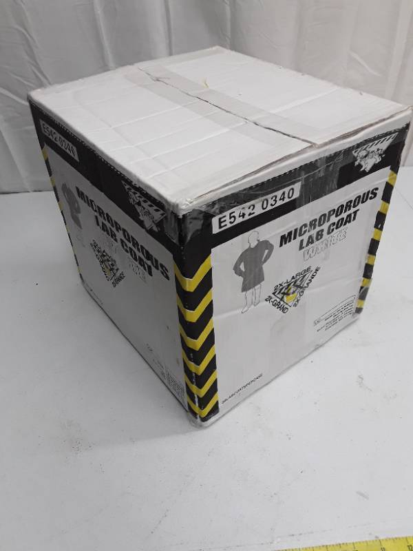 lot 55979 image: Workhorse Microporous Lab Coats - 2XL - white - case of 30