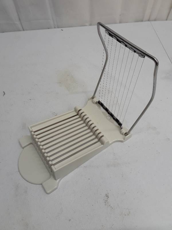 lot 55991 image: Stainless Steel Luncheon Meat, Cheese, Boiled Egg, Ham, Etc.... Slicer