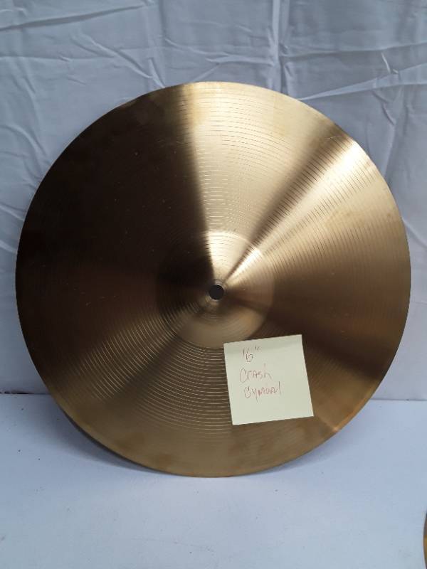 lot 56576 image: 16 Crash Cymbal - no brand