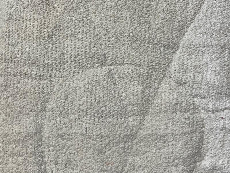 lot 2542 image: Pack of Multipurpose Quilted Detailing Towels