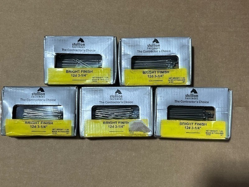 lot 2562 image: 5 BOXES of 3-14 Contractors Choice Nails