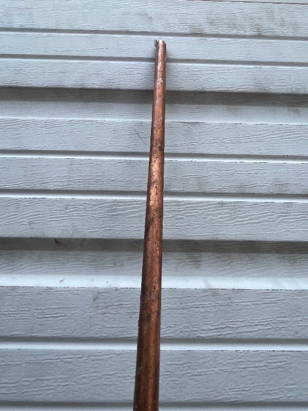lot 388 image: 5FT COPPER PLATED GROUNDING ROD
