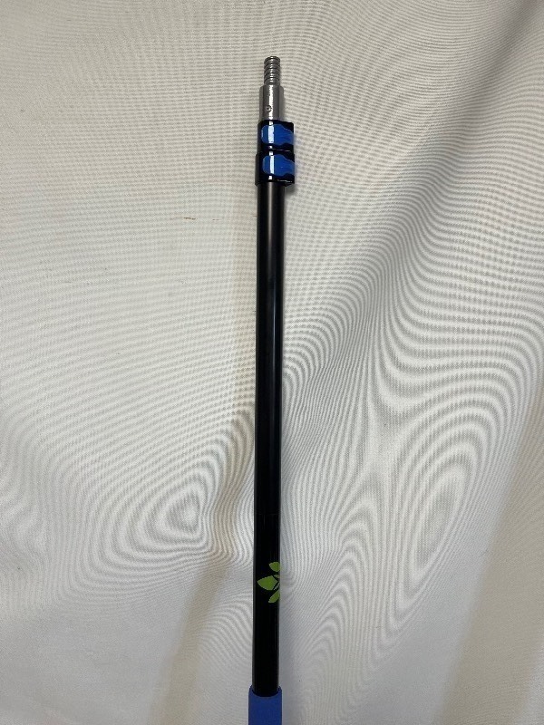 lot 528 image: EVER-SPROUT EXTENSION UTILITY POLE, W FOAM HANDLES FOR COMFORT