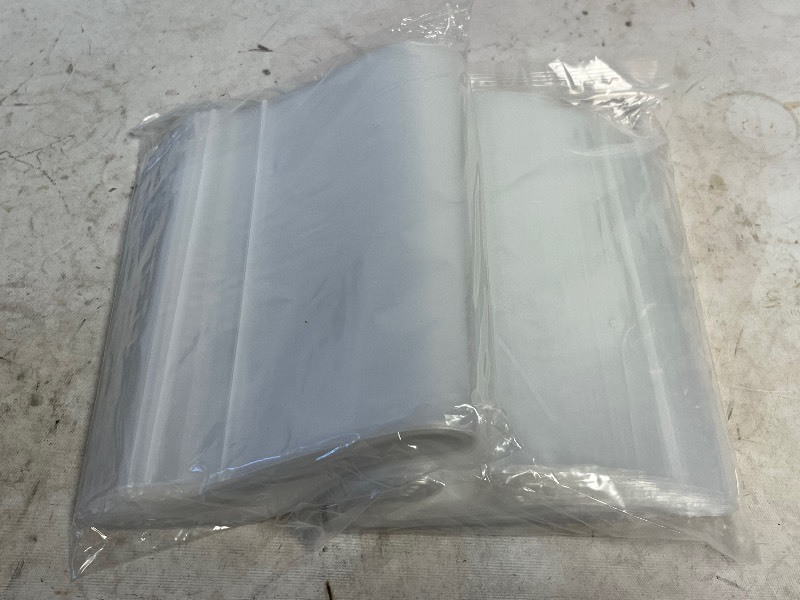 lot 57 image: 2 bundles of Ziplock bags 200 TOTAL  8x10x2