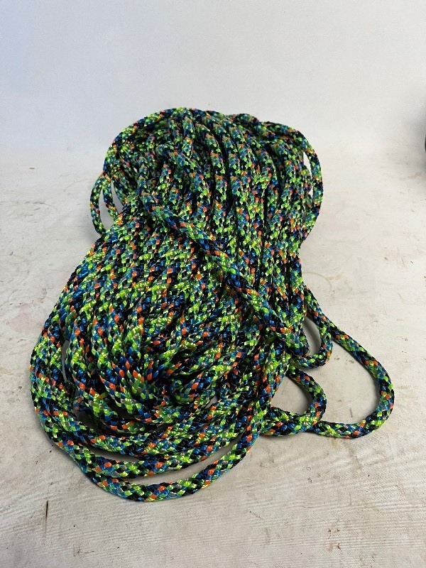 lot 81 image: 50 Feet colorful woven rope GREAT FOR TYING DOWN OR RIGGING ETC - put on boat for emergencys (green)