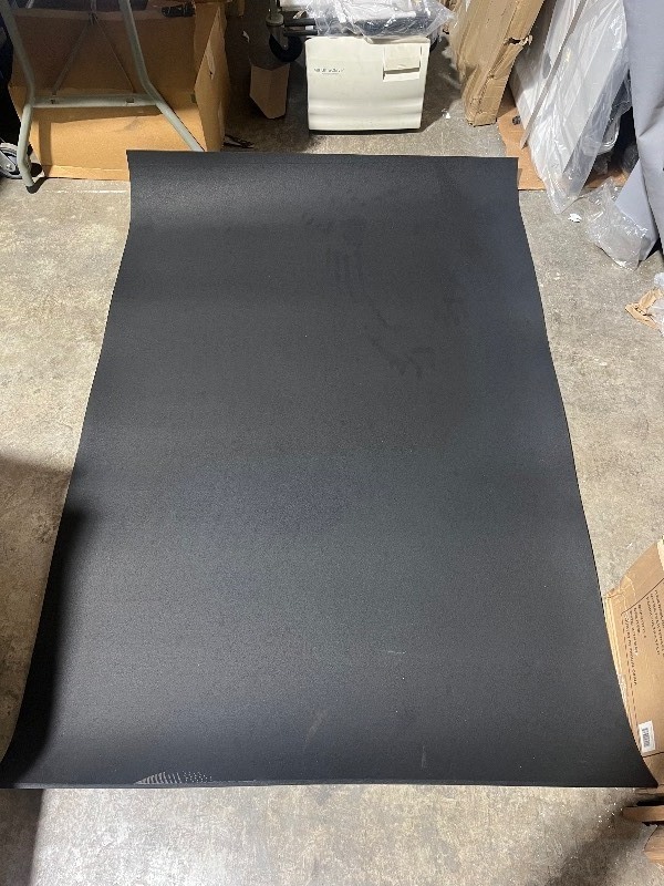 lot 43 image: 6 x 4 HEAVY DUTY WORKOUT MAT BLACK .25 thick