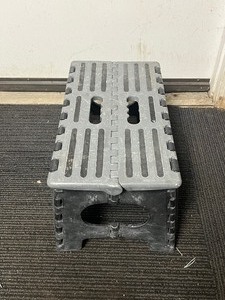 lot 60 image: FOLDABLE STEP STOOL - EASY STORAGE