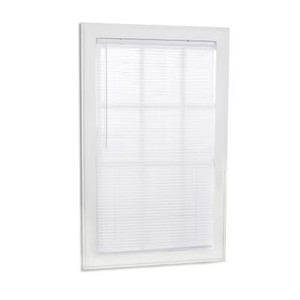 lot 2006 image: Project Source Room Darkening 1in Slat Width 47in x 64in Cordless White Vinyl Room Darkening Mini blinds