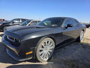 lot 2419 image: 2014 Dodge Challenger, BLACK