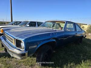 lot 2437 image: 1976 Chevy Nova, BLUE