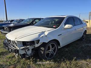 lot 2439 image: 2007 Acura TL, WHITE