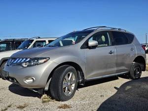 lot 2448 image: 2010 Nissan Murano, GOLD