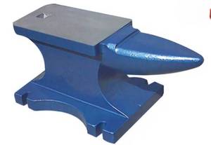 lot 179 image: Unused in Crate - Single Horn Cast Iron Anvil - 200lbs - Retail $1200 - Perfect for Blacksmith, Ironsmith, Forger, Hammersmith, Handyman, or Hobbyist for Metal-Smiths, Riveting, Flattening, Forging, and Forming