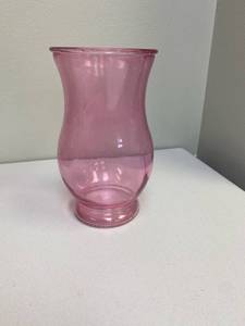 lot 2003 image: Medium Sized Rose colored vase