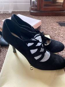 lot 2585 image: Bandolino Womens Faux Suede Junus Strappy Lace Up Open Toe Pumps Heels Size 11