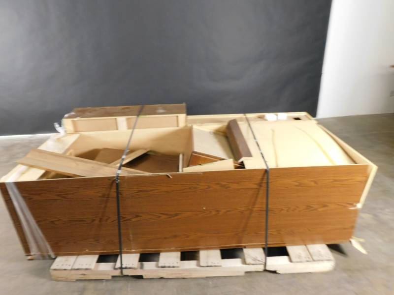 lot 1866 image: Lot of Cabinets Used As Display Models