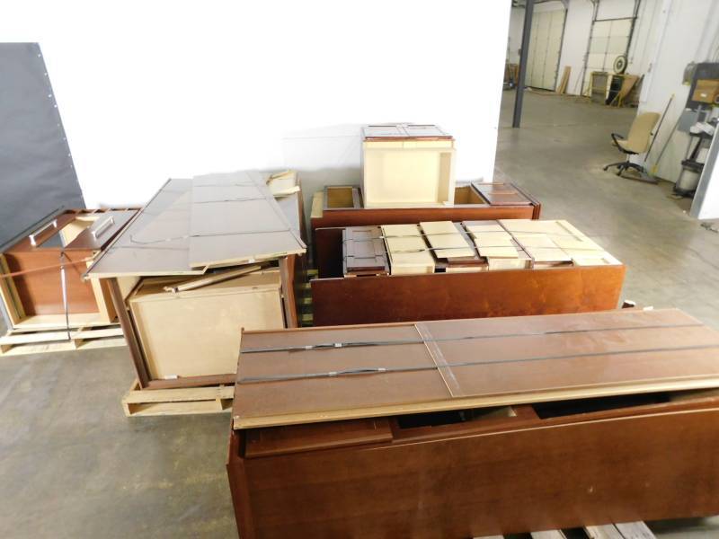 lot 1867 image: Lot of Cabinets Used As Display Models