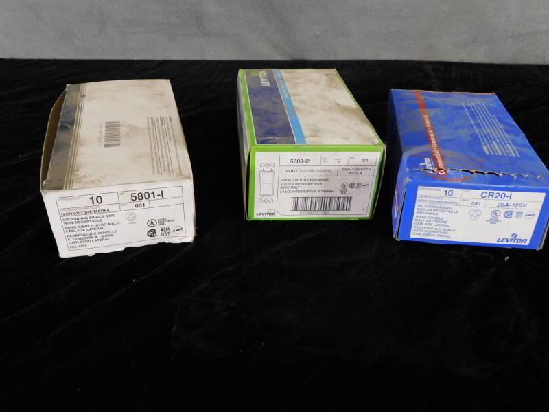 lot 9086 image: Lot of Wall Switch and Recepticals