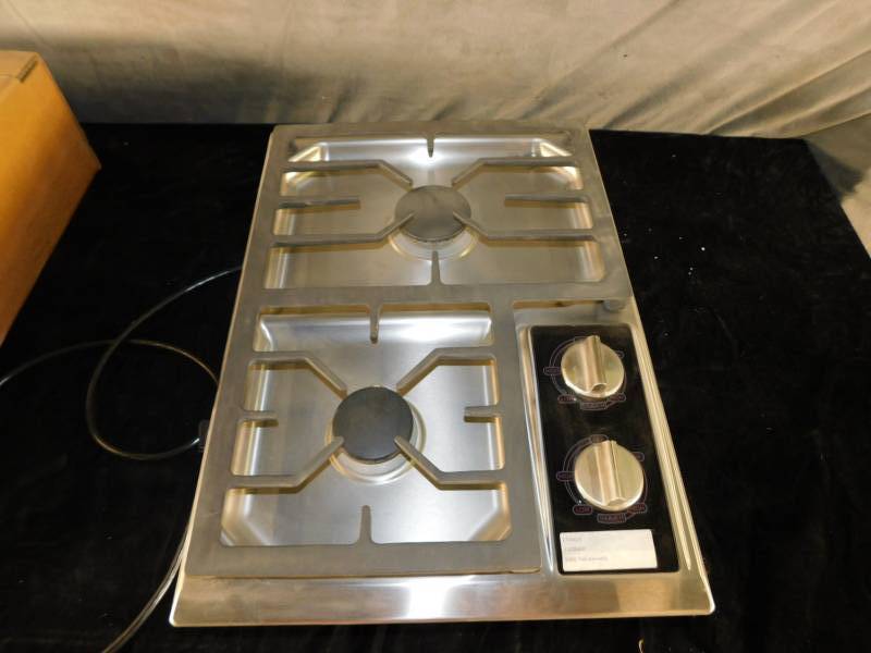lot 9034 image: Wolf CT15GS 15 Natrual Gas Cooktop