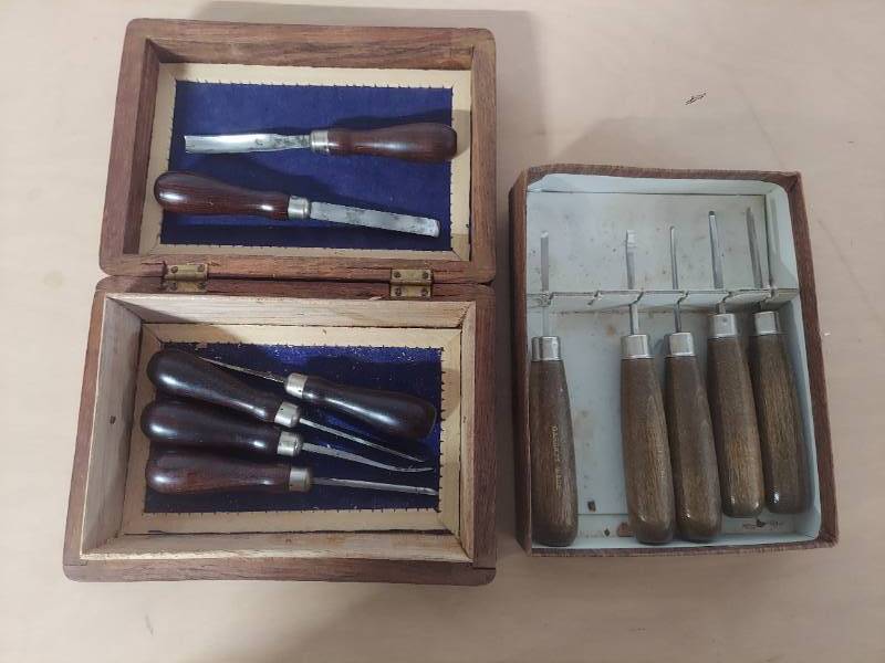 lot 2335 image: wood carving tools