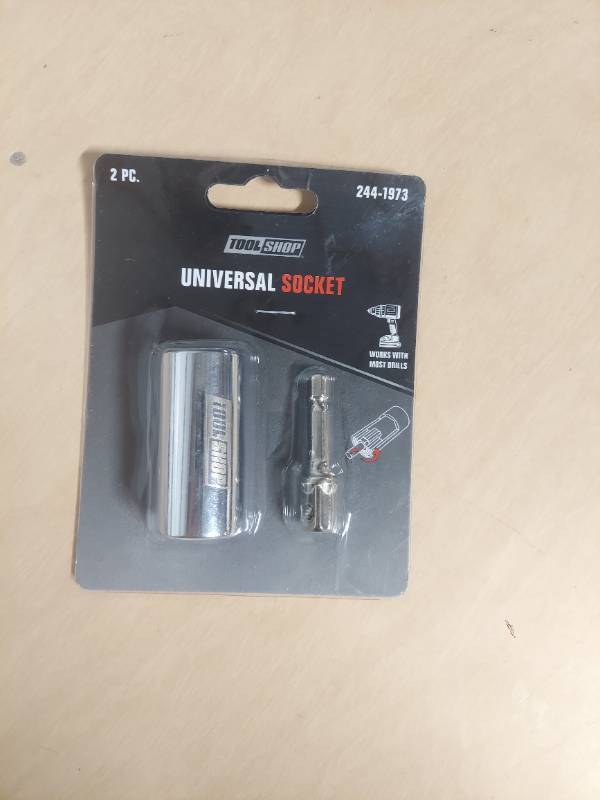 lot 5016 image: Universal Socket