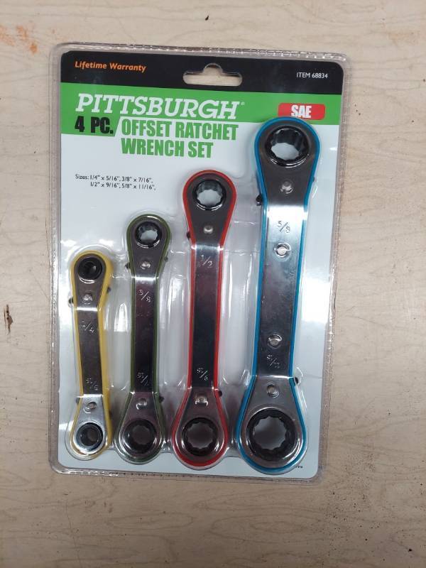 lot 2200 image: 4 Pc SAE Offset Ratcheting Wrench Set