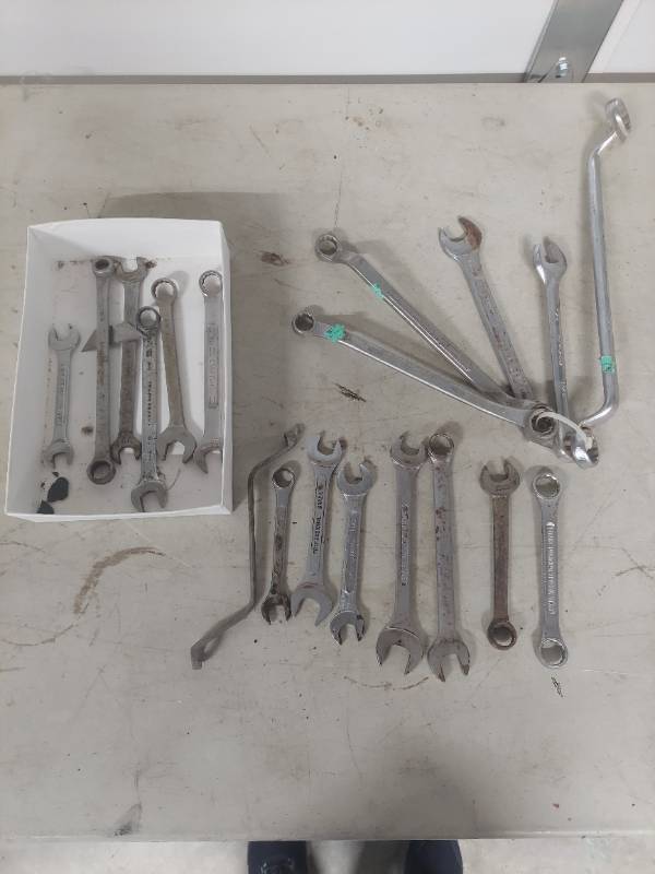 lot 7769 image: wrenches