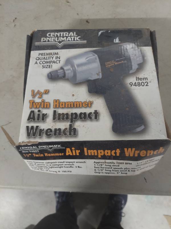 lot 3084 image: Central Pneumatic 12 in air impact wrench