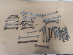 lot 1044 image: Assorted wrenches