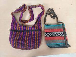 lot 1068 image: woven bags