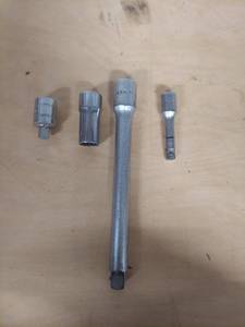 lot 1095 image: Snap-on TM-1 Reducer Socket 38 Female to 14 Male, 38 drive FDH140 716 Socket, FVX6 38 drive Extension and MVX2 14 drive Extension