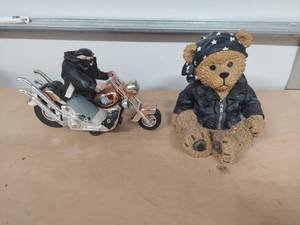 lot 1110 image: motorcycle decor