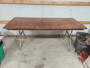 lot 1123 image: 6 ft folding table