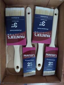 lot 6010 image: assorted paint brushes
