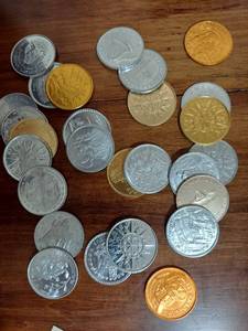 lot 6027 image: 27 Mardi Gras tokens